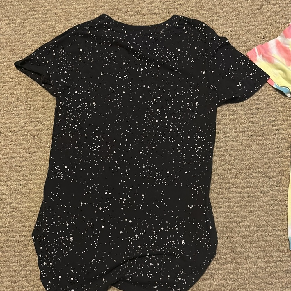 Shirts - Picture 4 of 5
